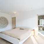 Villa De Charme Pmr Climatisee Avec Vue Sur Le Golf Pour 8/10 Personnes
